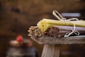 Pasta Integrale, farina integrale, cibo integrale, semola integrale, semola, grano