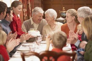 relazioni in famiglia felice, tavola