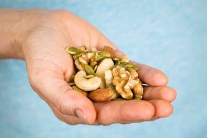 semi, frutta secca, oli vegetali, olio evo, olio di oliva, longevità, dieta della ongevità