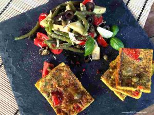 farinata di ceci, insalata, ricetta farinata