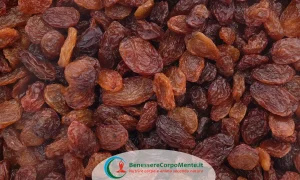 proprietà dell'uva sultanina, uva passa, frutta essiccata